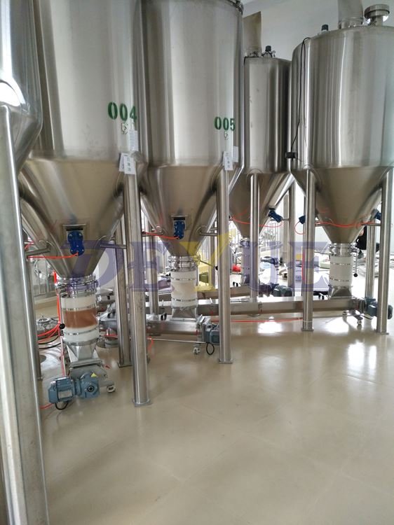 動(dòng)物醫(yī)藥生產(chǎn)線-螺帶混合機(jī)(圖3) 動(dòng)物醫(yī)藥生產(chǎn)線-螺帶混合機(jī)(圖3)